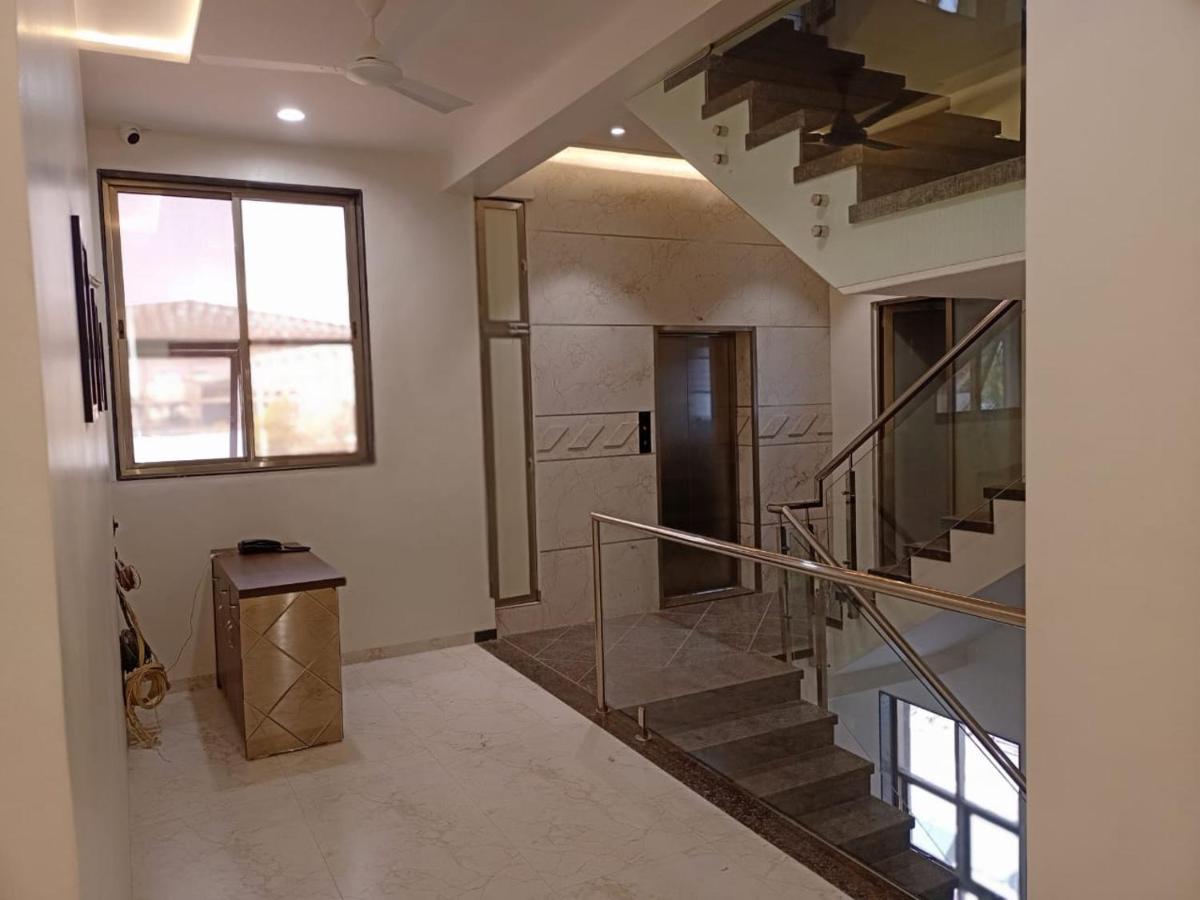 Hotel Rose Gold أحمدناغار المظهر الخارجي الصورة